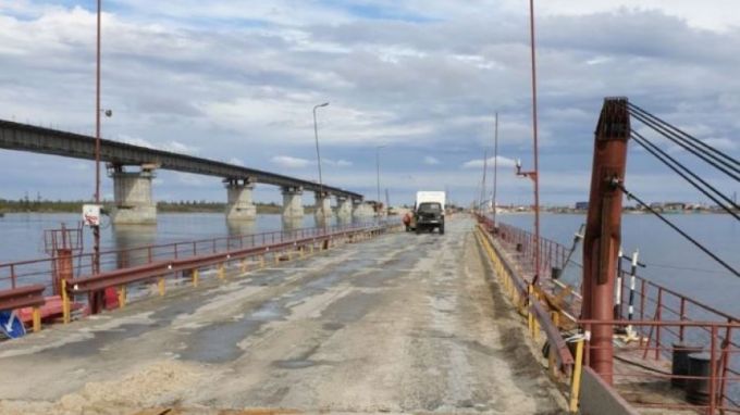 Открыта понтонно-мостовая переправа через Пур