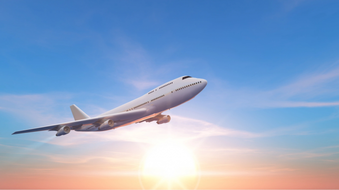 Вахтовик устроил дебош в самолете из Салехарда. 