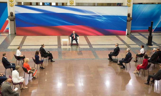 Путин предложил новые выплаты пенсионерам и военным