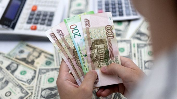 С 1 февраля пенсионеры получат прибавку: Кому заплатят больше и на сколько