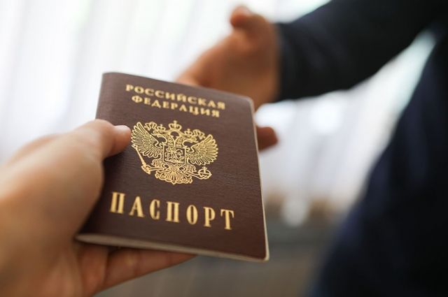 Жительница Нового Уренгоя заплатила мошеннику за свой паспорт 3,5 тысячи