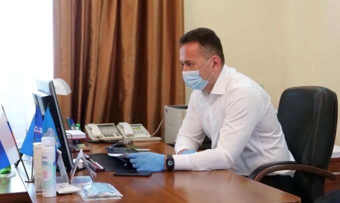 В Новом Уренгое глава оперштаба усиливает меры против распространения коронавируса