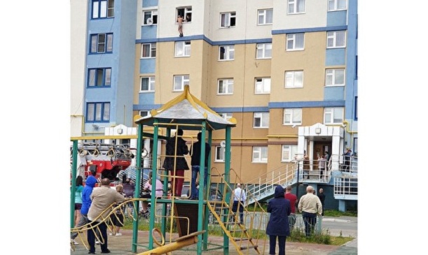 Полицейские в Салехарде пресекли попытку суицида рецидивиста из психбольницы