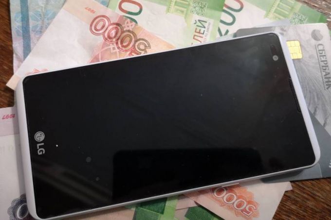 Житель Надыма по указке лжесотрудника банка взял кредит и потерял деньги