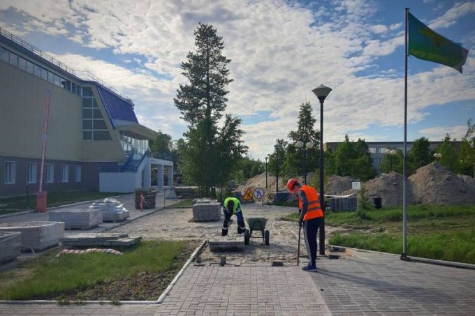 В Губкинском за лето обустроят 14 новых детских площадок