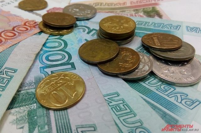 В Салехарде злоумышленник обманул покупательницу сумки на 28 тыс. рублей