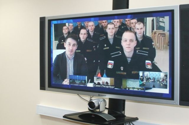 Пуровские призывники передали родителям привет из Санкт-Петербурга