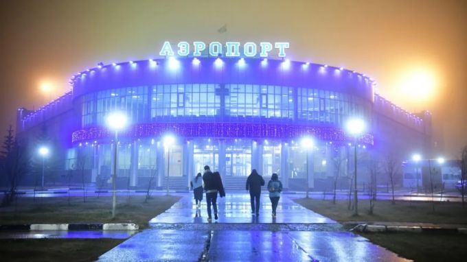 Аэропорт Салехард временно прекратил работу из-за тумана