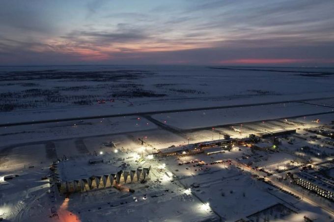 Обновленная взлетно-посадочная полоса Нового Уренгоя приняла первый рейс