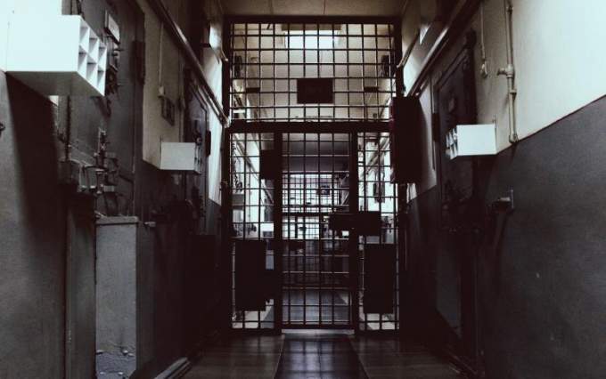Бывшего замглавы Лабытнанги осудили на восемь лет в колонии строгого режима