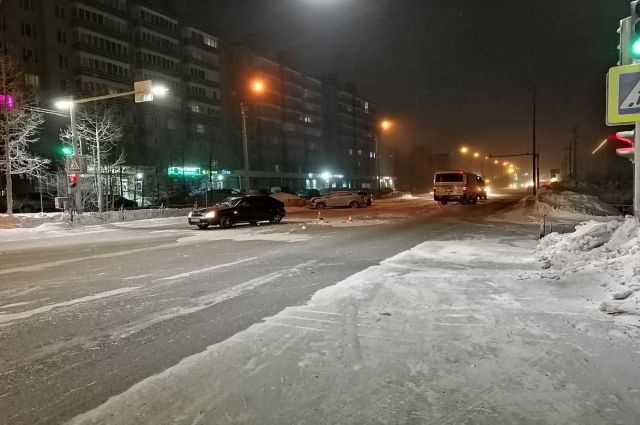В Новом Уренгое случились две аварии с пострадавшими