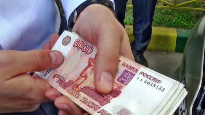 В Губкинском осужден сотрудник банка, присвоивший миллионы рублей