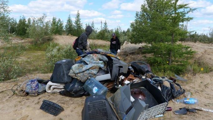 Создателей стихийных свалок в Новом Уренгое публично пристыдят