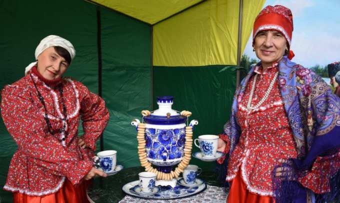 Казачий праздник в Губкинском. Яркая культура, песни, самовар и плюшки