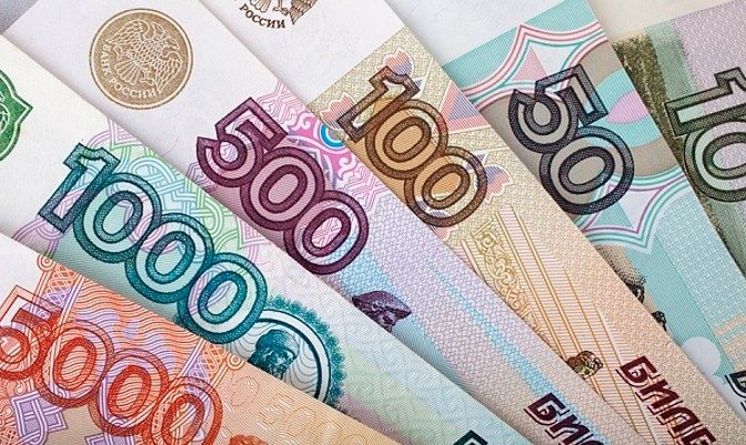 Надымского водителя обязали заплатить штраф ребенку 