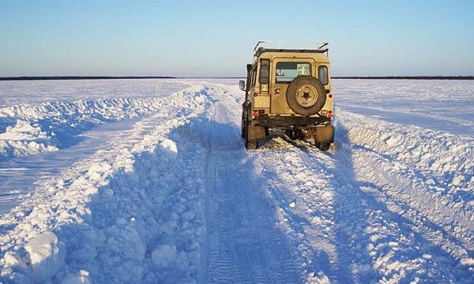 Зимник Уренгой-Красноселькуп открылся для внедорожников