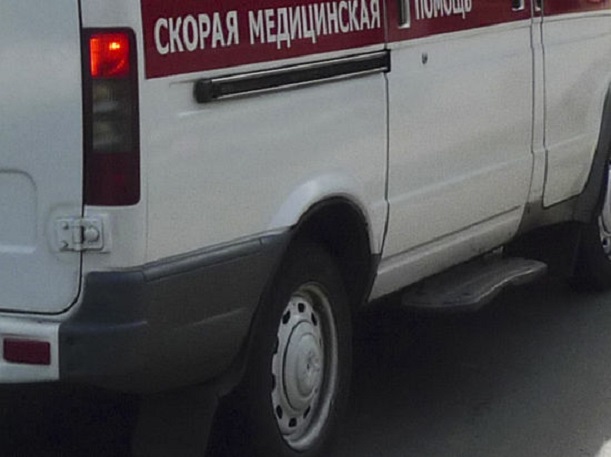Ударив ножом мужа, жительница Нового Уренгоя сама вызвала «скорую помощь»