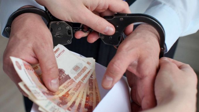 Бывший замдиректора «Харампурнефтегаз» отправится в тюрьму за крупный подкуп