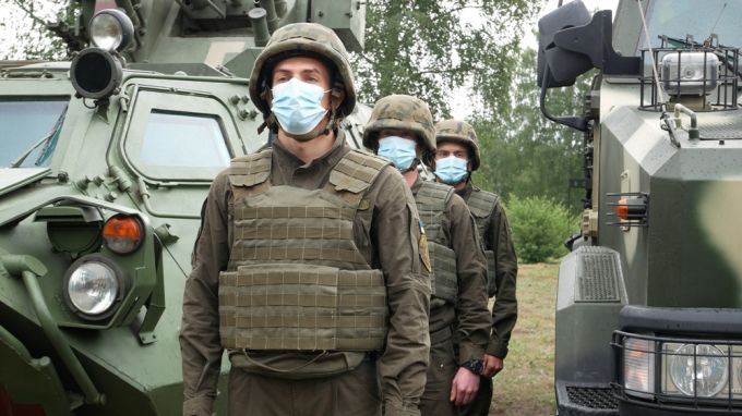 На Ямале двух человек подозревают в уклонении от военной службы