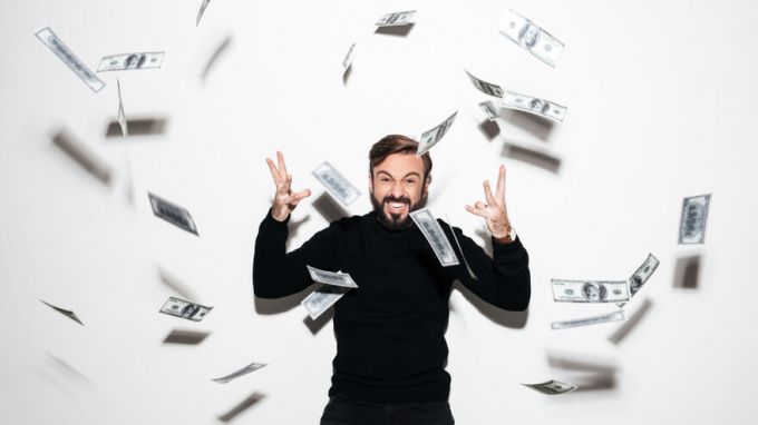 Сорвал куш: житель ЯНАО выиграл в лотерею около 14 миллионов рублей