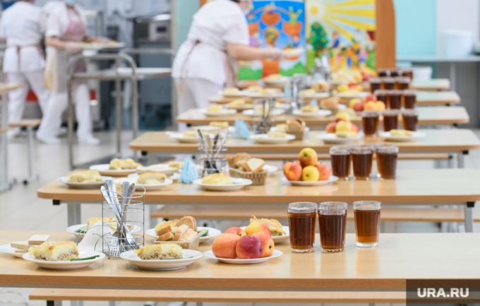 В ЯНАО составят меню школьных столовых по заявкам учеников