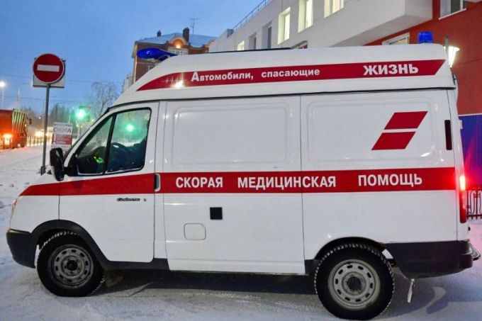 В Лабытнанги прохожие спасли потерявшую сознание женщину