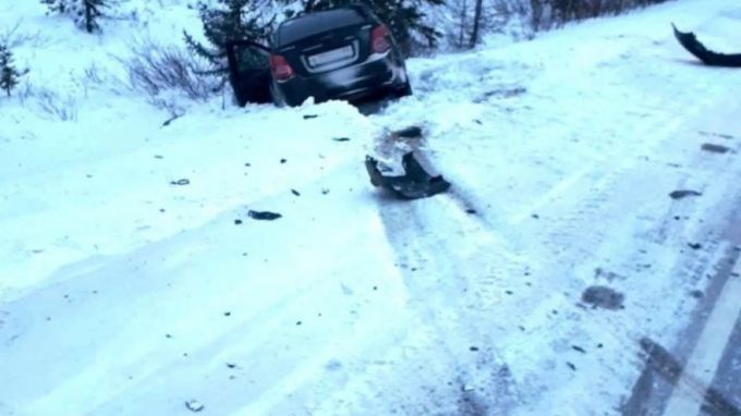 На Ямале девочка скатилась на тюбинге под колеса авто