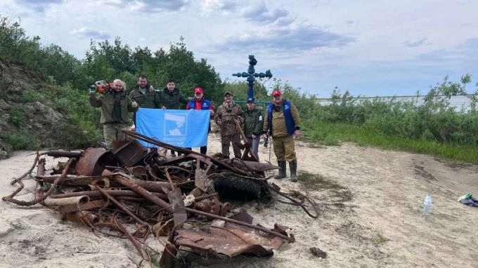 Ямальские волонтеры собрали на Мамеевом мысу тонну металлолома