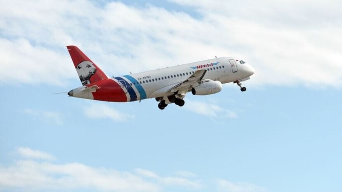 Авиакомпания «Ямал» объявила о допрейсах на майские праздники