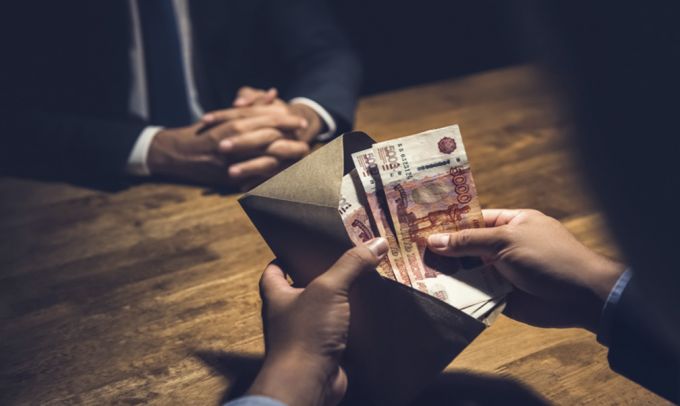 В Ноябрьске руководитель компании оштрафован на миллион рублей за дачу взятки