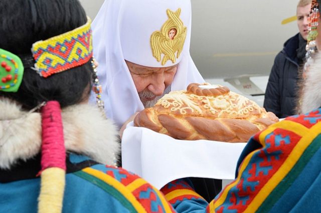 Патриарх Кирилл подарил храму в Сабетте икону Казанской Божьей матери