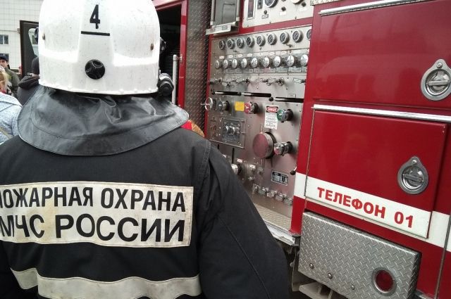 В Ноябрьске тушили пятиэтажку на улице Изыскателей