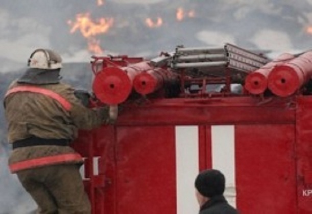 В Газ-Сале произошел большой пожар в местном магазине