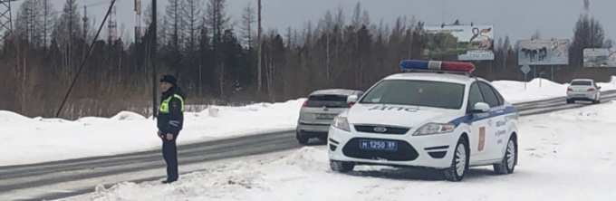 Автоинспекторы Пуровского района проверили как автоперевозчики соблюдают правила пассажирских перевозок