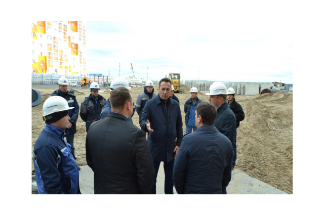 Замгубернатора Андрей Воронов побывал на строительных объектах Надыма