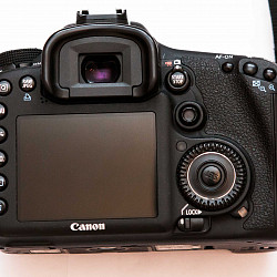 Фотоаппарат Canon EOS 7D (Body)